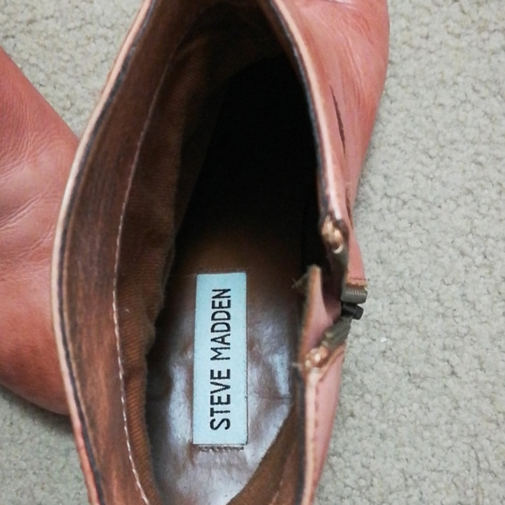 Shoes - Picture 3 of 4